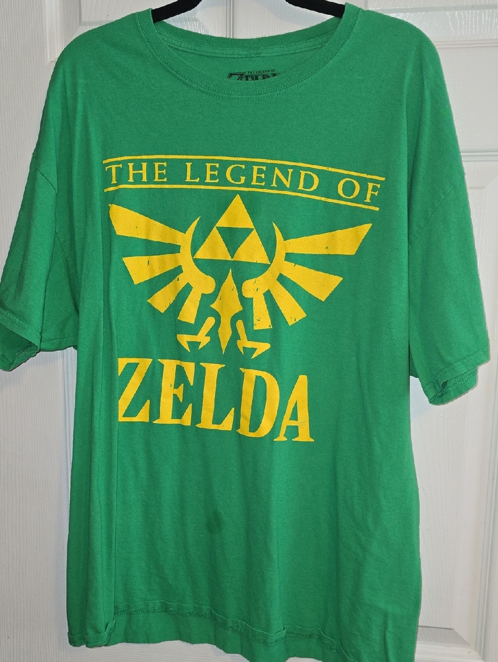 Green The Legend of Zelda Short-Sleeve Graphic Tee with Yellow‎ Crest